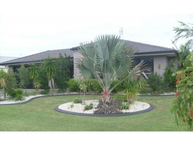 16 Montserrat Crescent, Caloundra West QLD 4551