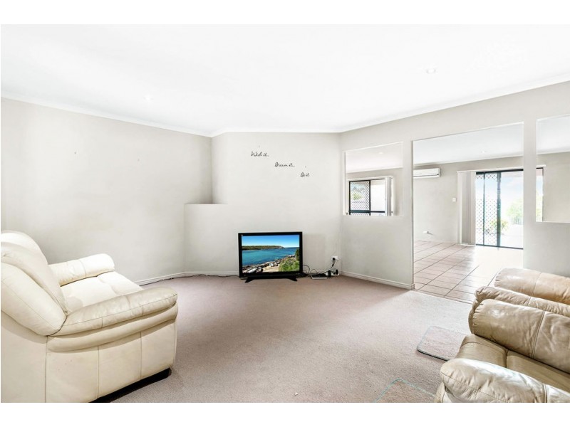 16 Montserrat Crescent, Caloundra West QLD 4551