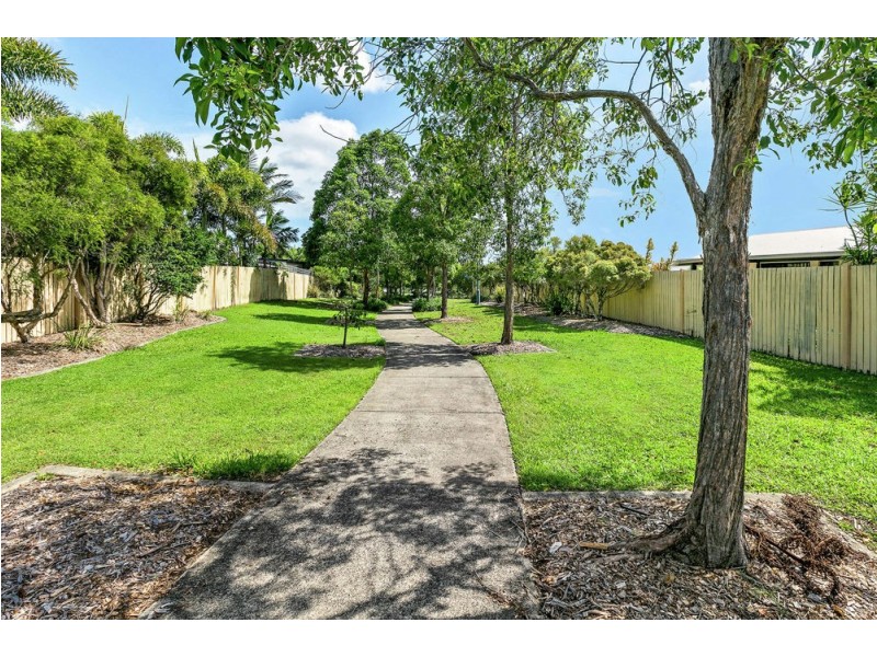 16 Montserrat Crescent, Caloundra West QLD 4551