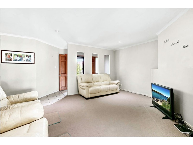 16 Montserrat Crescent, Caloundra West QLD 4551