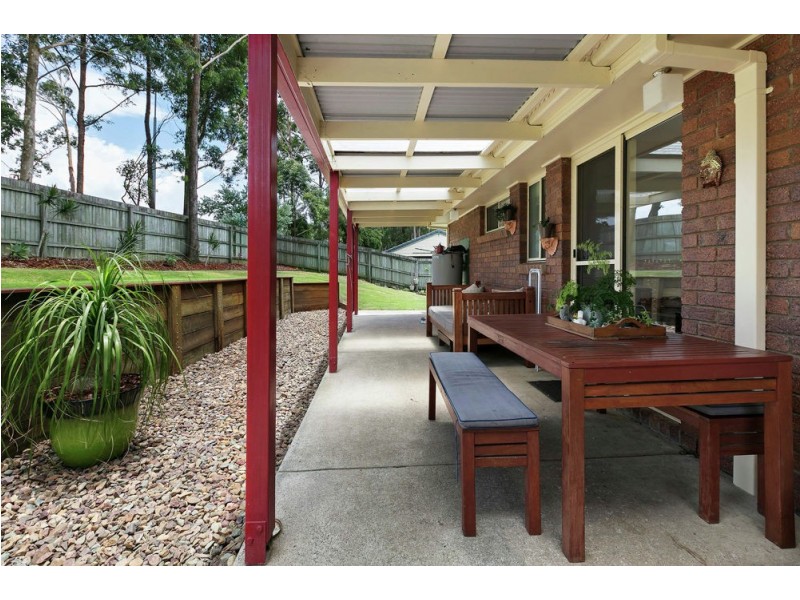 4 Donegal Court, Little Mountain QLD 4551