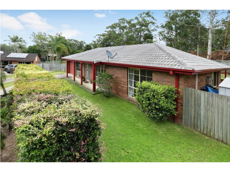 4 Donegal Court, Little Mountain QLD 4551
