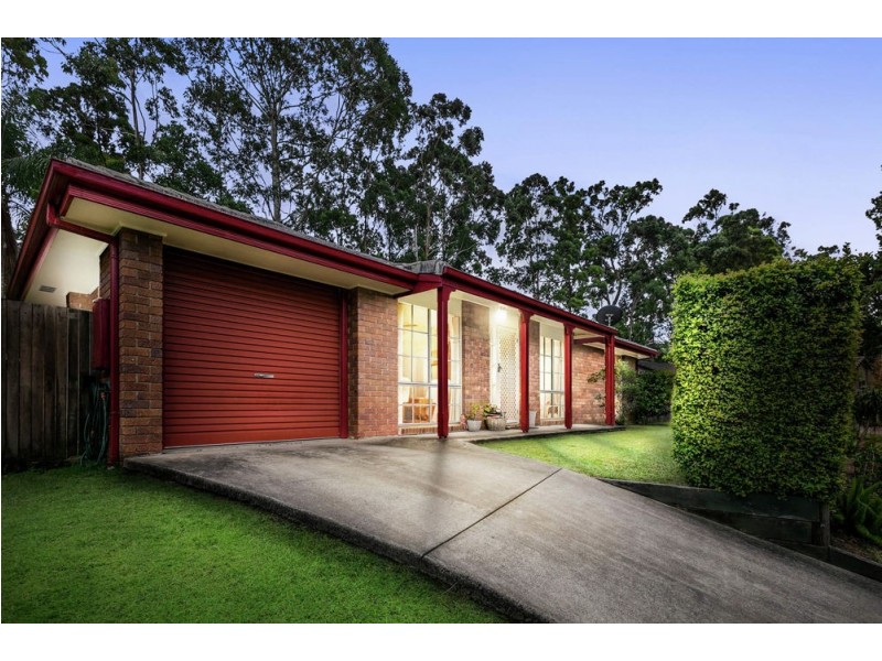 4 Donegal Court, Little Mountain QLD 4551