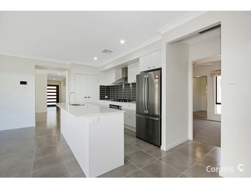 28 Locke Crescent, Caloundra West QLD 4551