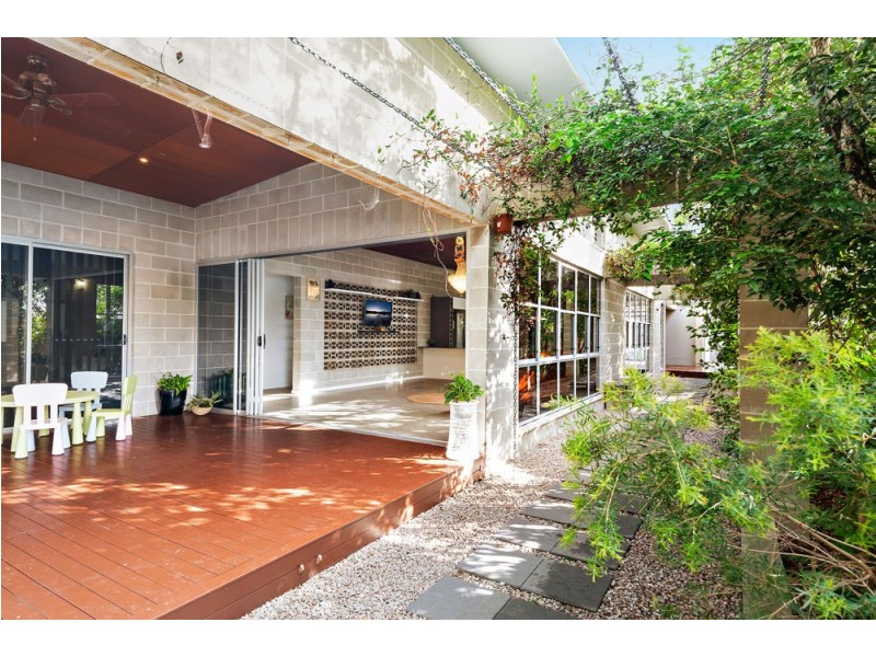 18 Citrus Grove, Little Mountain QLD 4551
