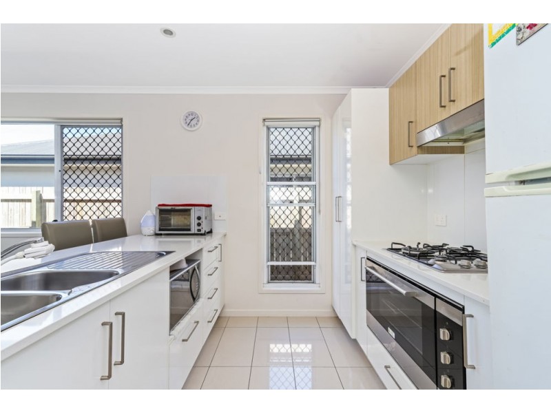 24 Ruby Crescent, Meridan Plains QLD 4551