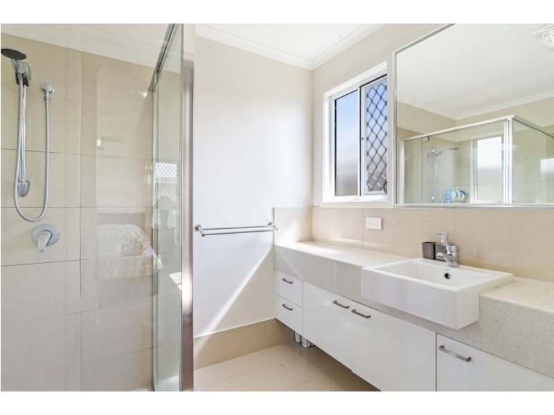 24 Ruby Crescent, Meridan Plains QLD 4551