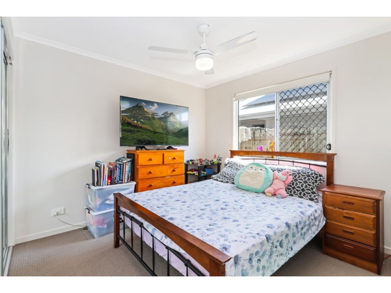 24 Ruby Crescent, Meridan Plains QLD 4551