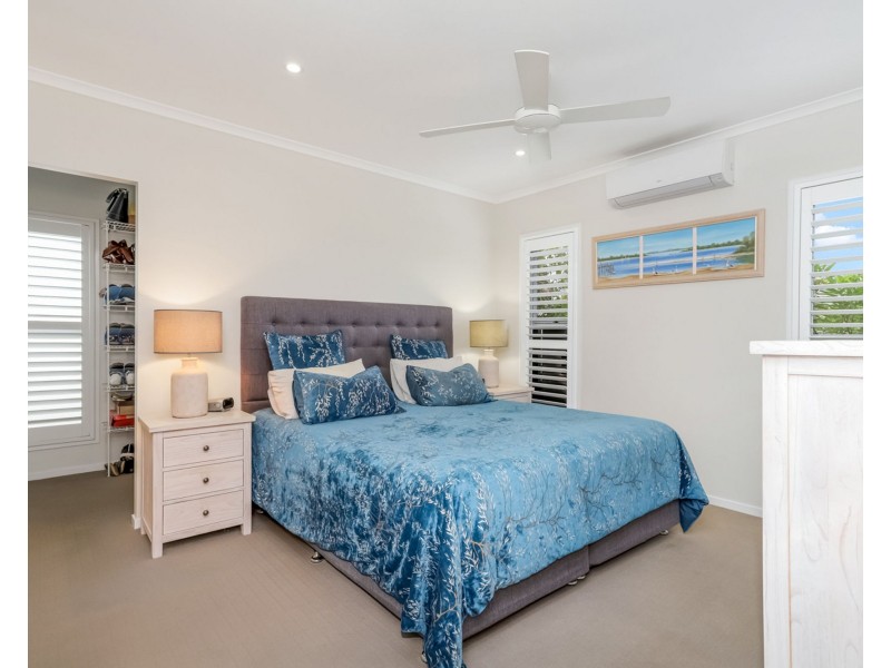 12 Bond Street, Pelican Waters QLD 4551