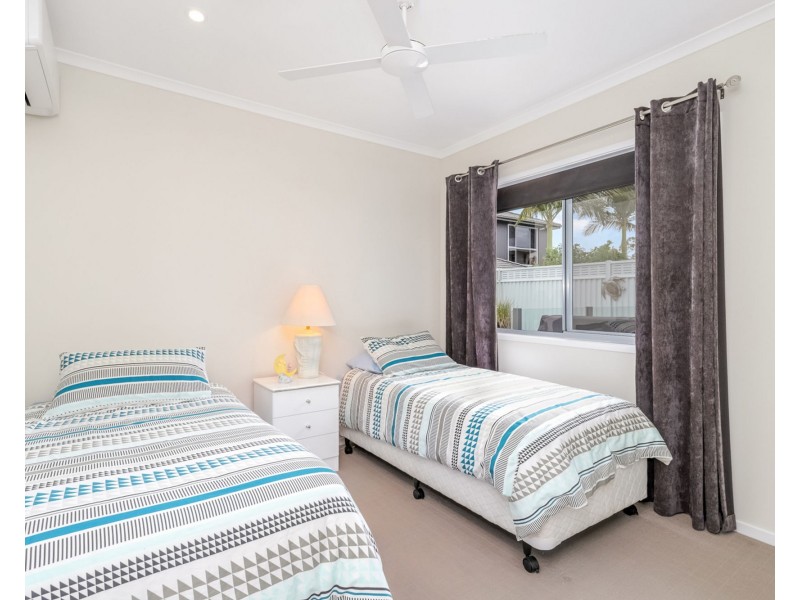 12 Bond Street, Pelican Waters QLD 4551