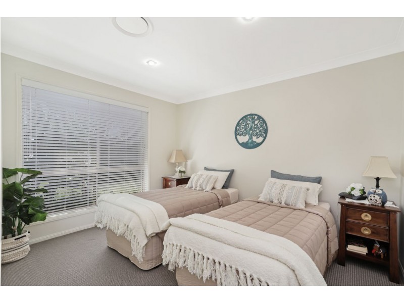 1 Bellanboe Circuit, Pelican Waters QLD 4551