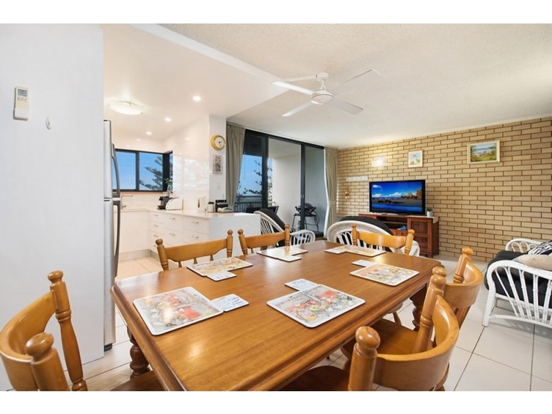 2/47 Victoria Terrace, Kings Beach QLD 4551