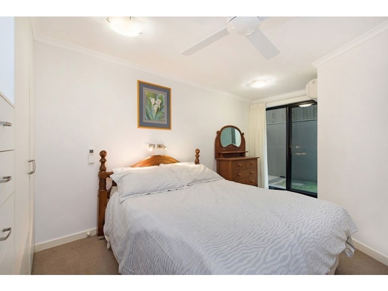 2/47 Victoria Terrace, Kings Beach QLD 4551