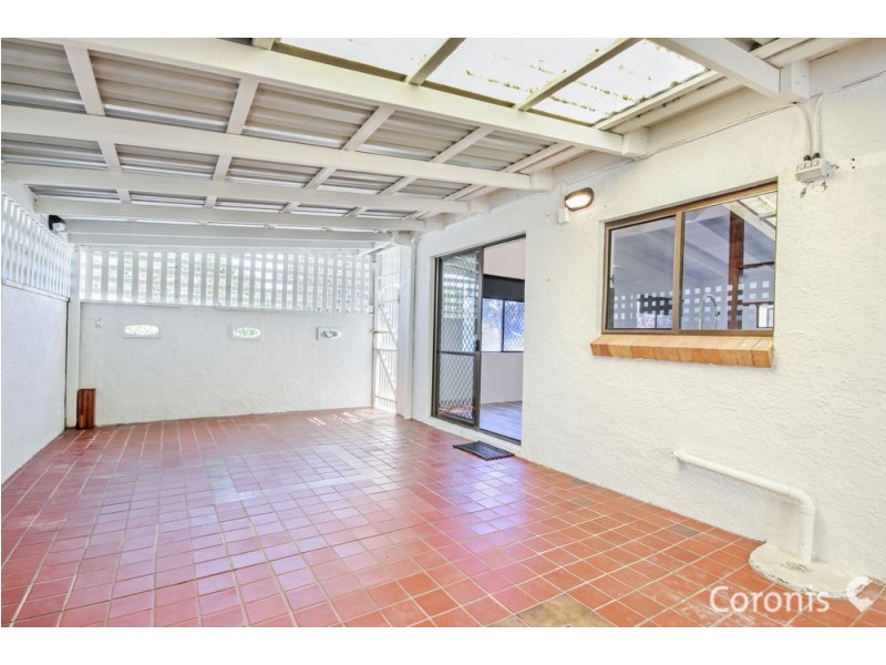 11 Narambi Steet, Warana QLD 4575