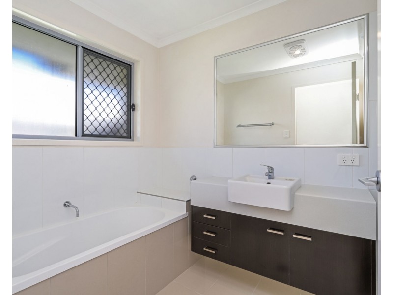 11 Honeysuckle Court, Buderim QLD 4556