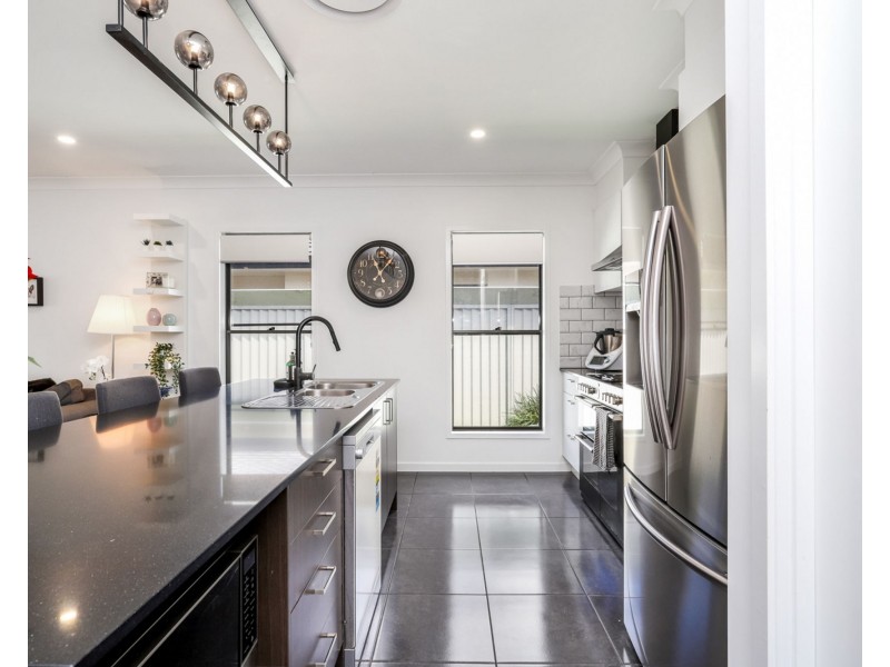 12 Fortier Street, Pelican Waters QLD 4551