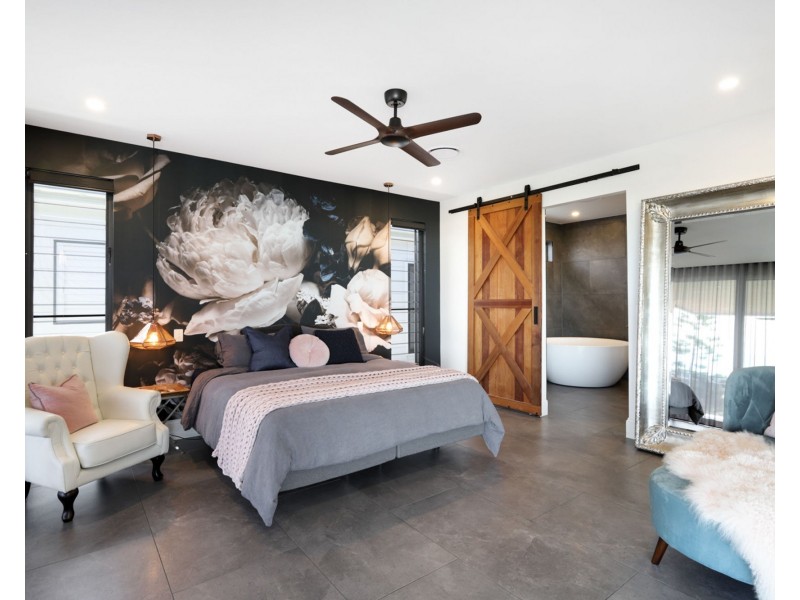 41 Marina View Drive, Pelican Waters QLD 4551