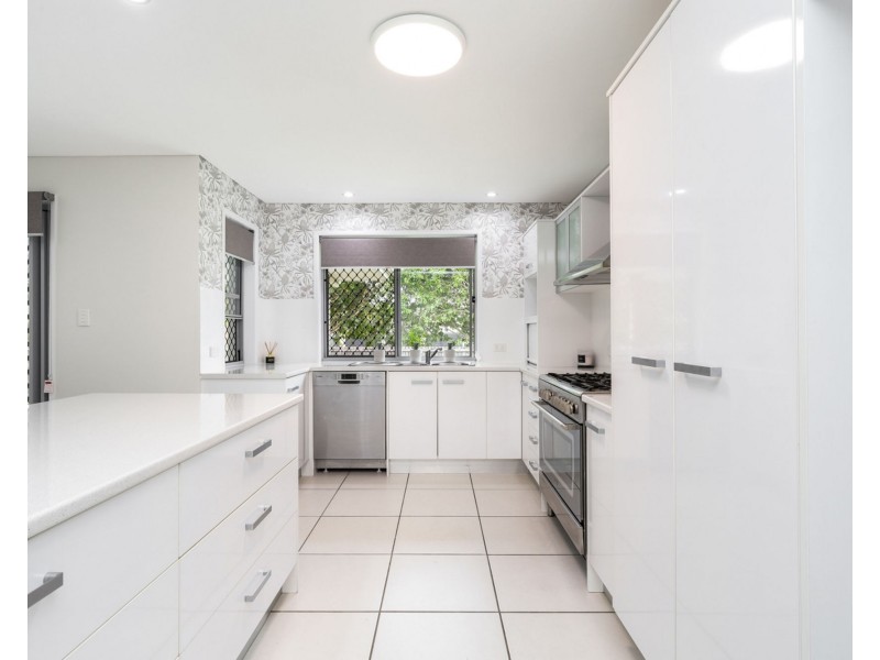 77 Mahogany Drive, Pelican Waters QLD 4551