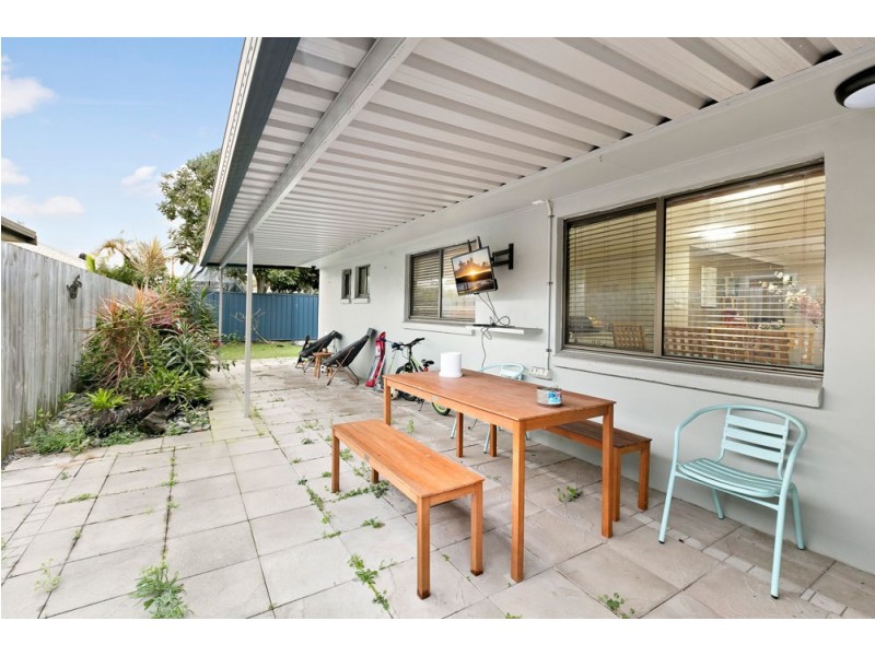 2/22 Croydon Ave, Currimundi QLD 4551