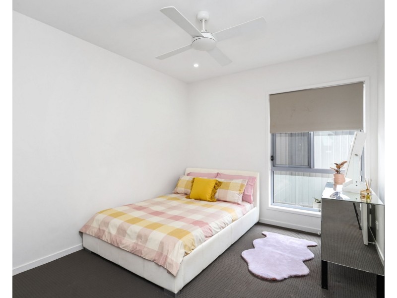 77 Sovereign Circuit, Pelican Waters QLD 4551