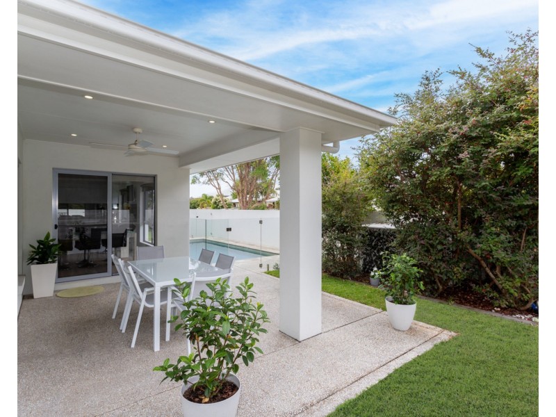 77 Sovereign Circuit, Pelican Waters QLD 4551