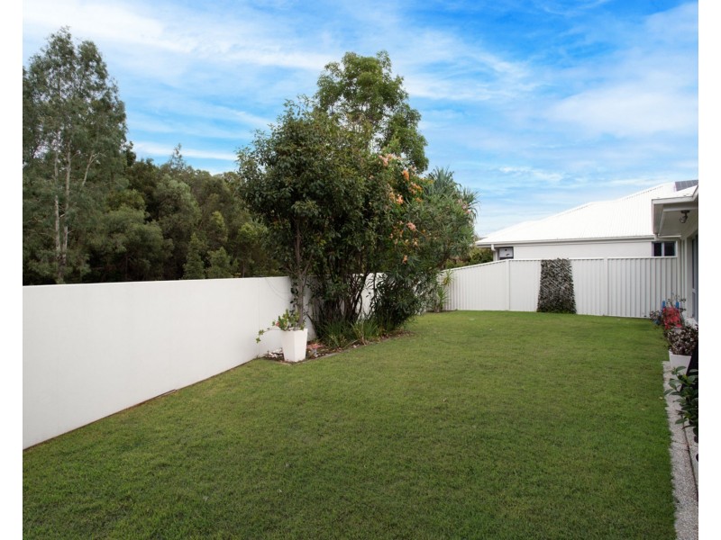 77 Sovereign Circuit, Pelican Waters QLD 4551
