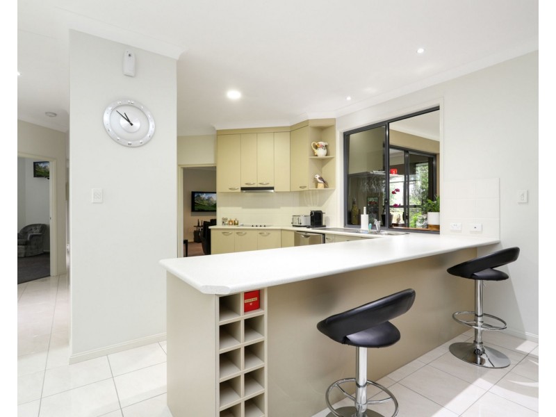 6 Ballinger Place, Pelican Waters QLD 4551