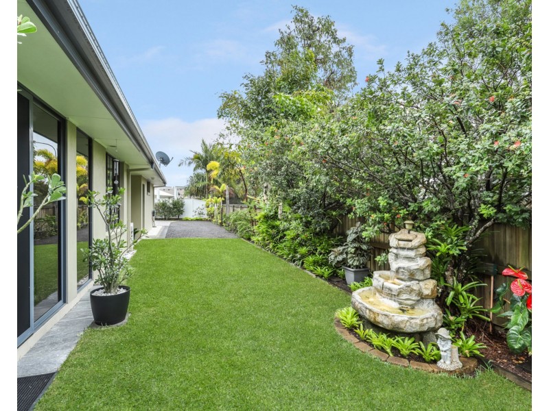 6 Ballinger Place, Pelican Waters QLD 4551