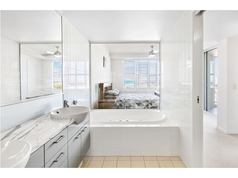 2072/80 Lower Gay Terrace, Caloundra QLD 4551