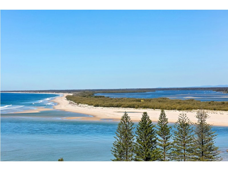 2072/80 Lower Gay Terrace, Caloundra QLD 4551