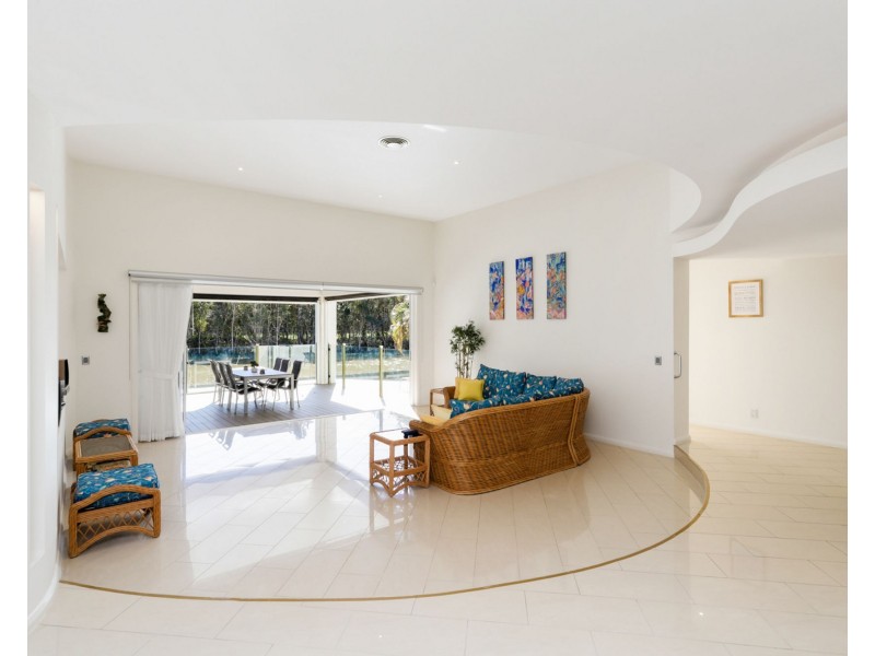 72 Mahogany Drive, Pelican Waters QLD 4551