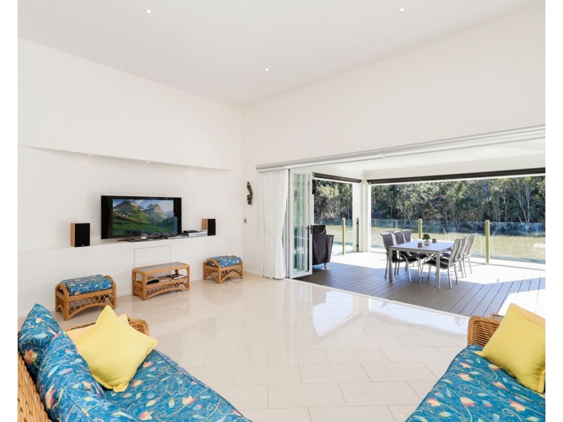 72 Mahogany Drive, Pelican Waters QLD 4551