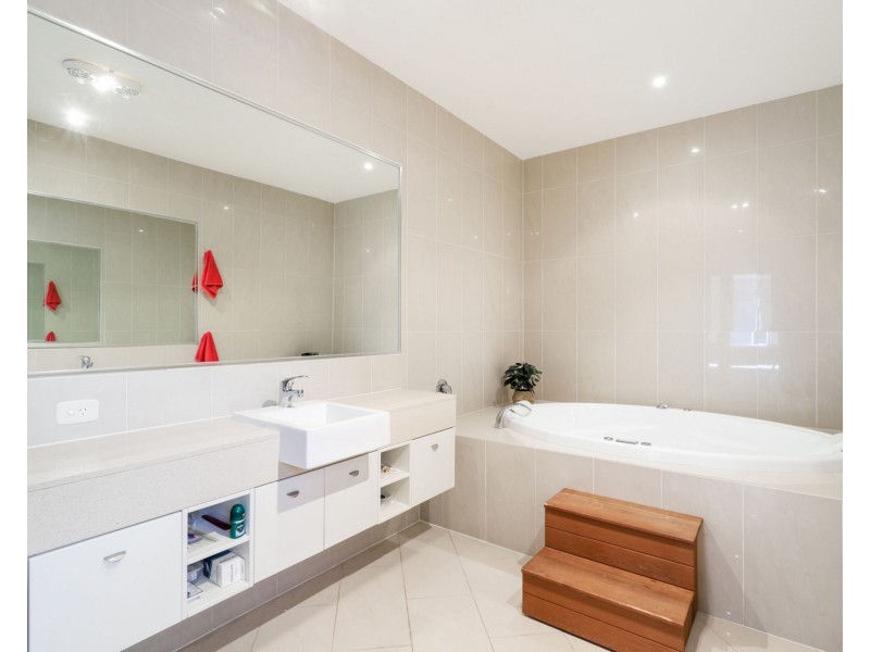 72 Mahogany Drive, Pelican Waters QLD 4551