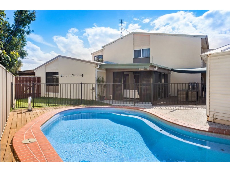 2/1e Hill Street, Currimundi QLD 4551