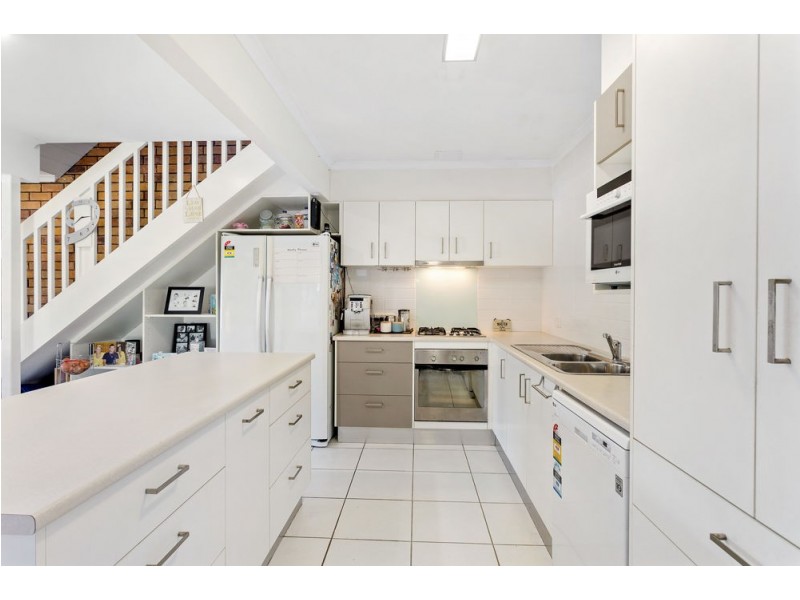 2/1e Hill Street, Currimundi QLD 4551