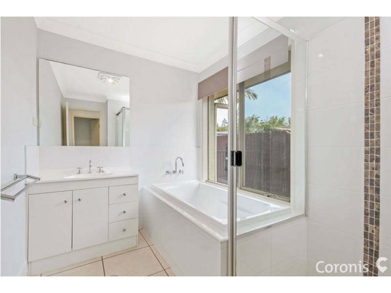 15 Clarence Place, Sippy Downs QLD 4556