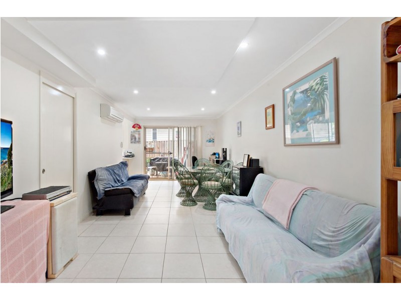 2/13 Osterley Avenue, Caloundra QLD 4551