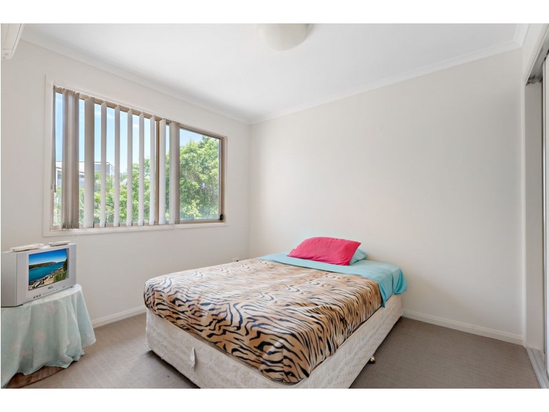 2/13 Osterley Avenue, Caloundra QLD 4551