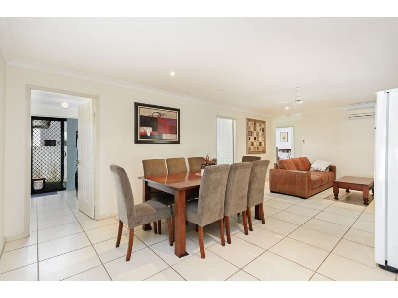 32 Gallery Place, Little Mountain QLD 4551