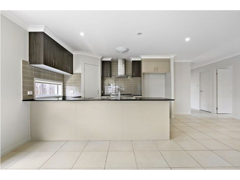 57 Ruby Crescent, Meridan Plains QLD 4551