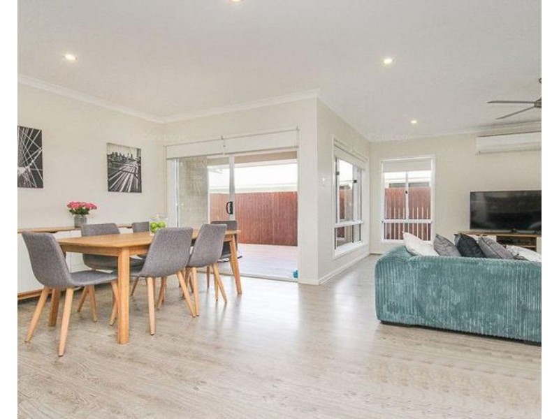 4 Lime Crescent, Caloundra West QLD 4551