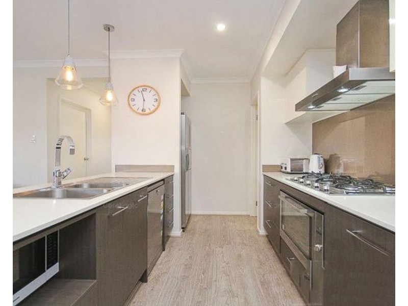 4 Lime Crescent, Caloundra West QLD 4551