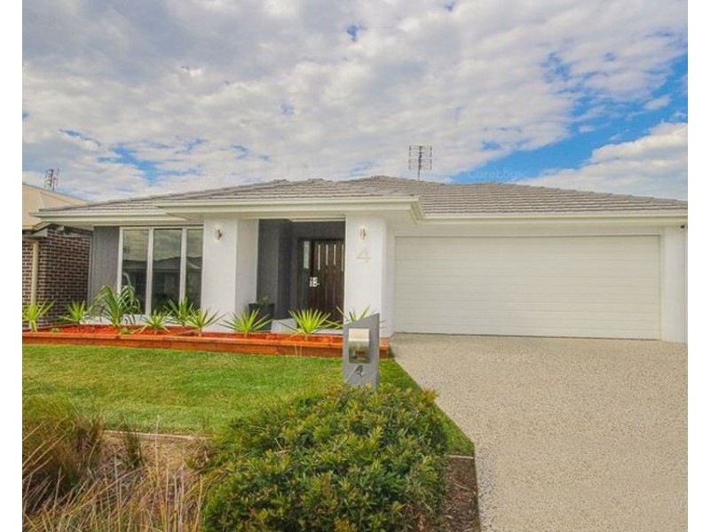 4 Lime Crescent, Caloundra West QLD 4551