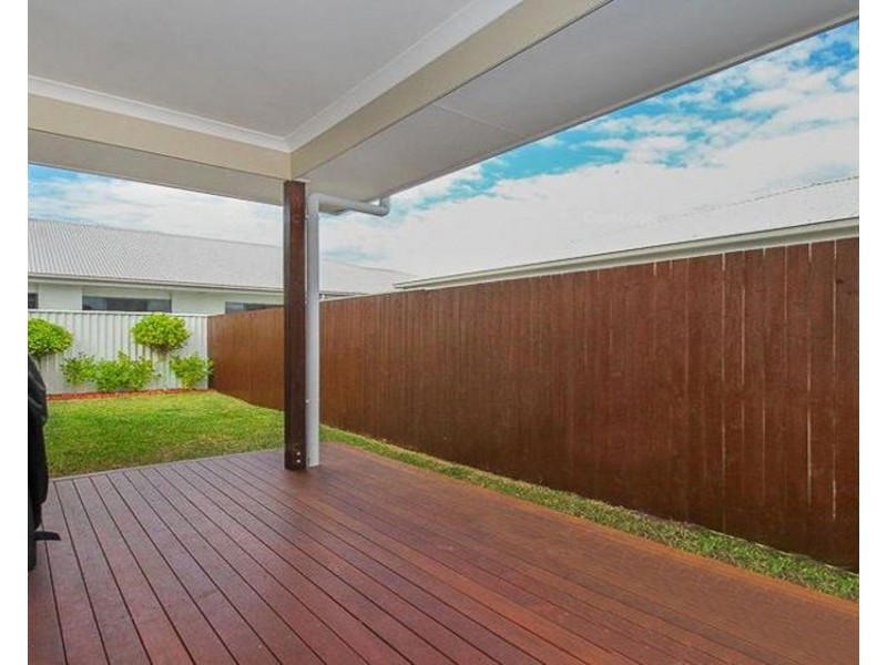 4 Lime Crescent, Caloundra West QLD 4551