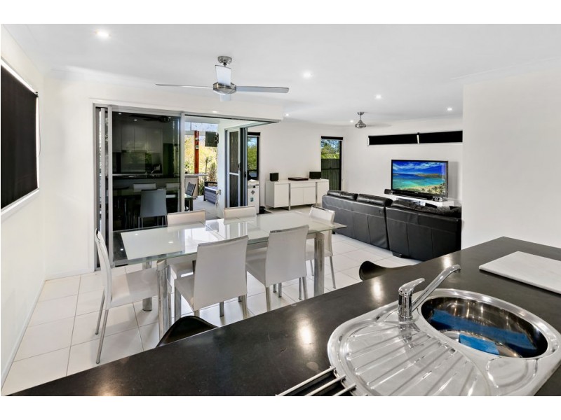 14 Parkview Drive, Little Mountain QLD 4551