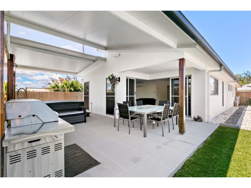 14 Parkview Drive, Little Mountain QLD 4551