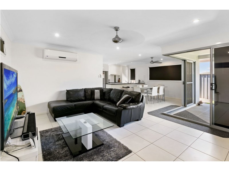 14 Parkview Drive, Little Mountain QLD 4551