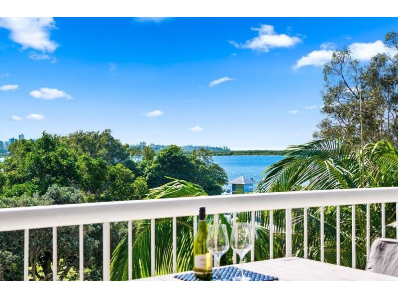 31/49 Landsborough Parade, Golden Beach QLD 4551