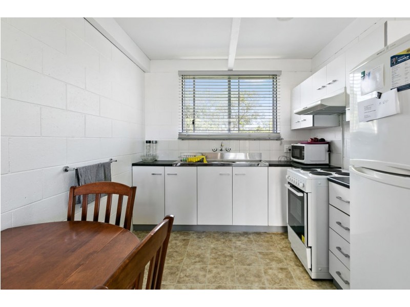 3/5 Mahia Terrace, Kings Beach QLD 4551