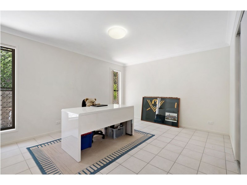 12 Eastern Rise, Little Mountain QLD 4551